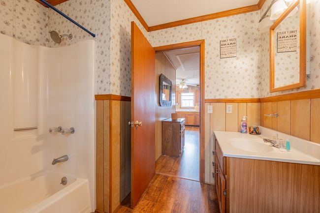 913 Kanawha Ridge Rd, House other with 3 bedrooms, 2 bathrooms and null parking in Dugspur VA | Image 25