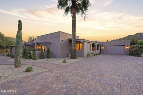 1111 Ocotillo Cir, Carefree, AZ, 85377-4032 | Card Image