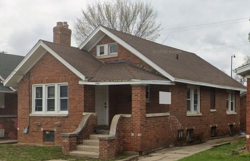 2403 Elm St, Rockford, IL, 61102-1812 | Card Image