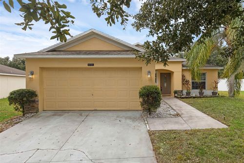 5727 Rutherford Rd, MOUNT DORA, FL, 32757-8024 | Card Image