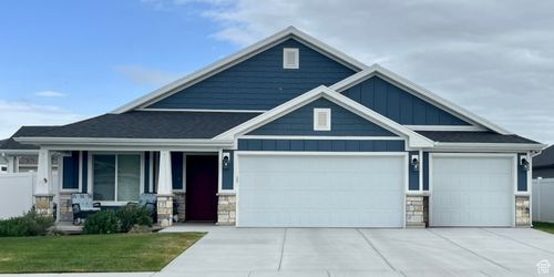 205-2726 W 2495 S, Syracuse, UT, 84075 | Card Image
