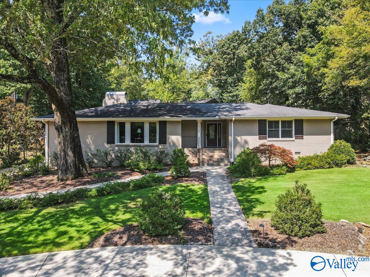 Covemont Dr, Huntsville, AL 35801