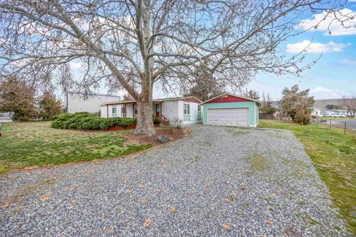 22003 E Sandstone Dr, Benton City, WA, 99320-7520 | Card Image