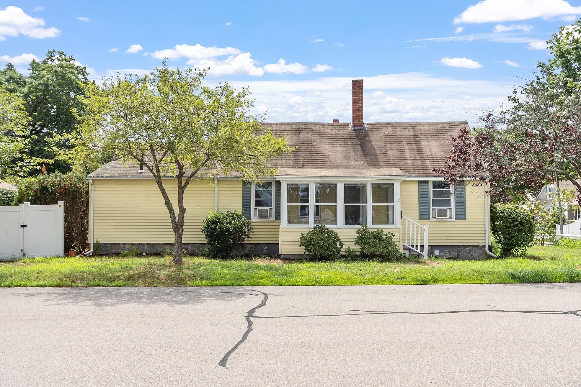 Tetreau St, Nashua, NH 03060