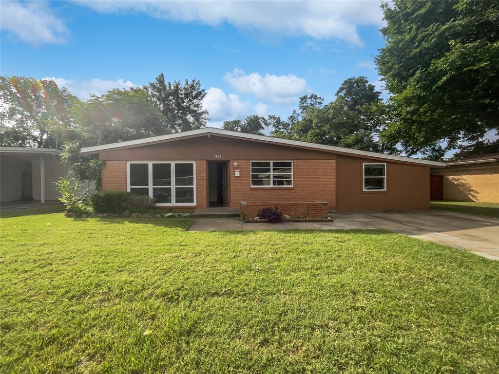 Salem St, Irving, TX 75061