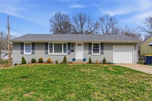 5904 E 100th St, Kansas City, MO, 64134-1254 | Card Image