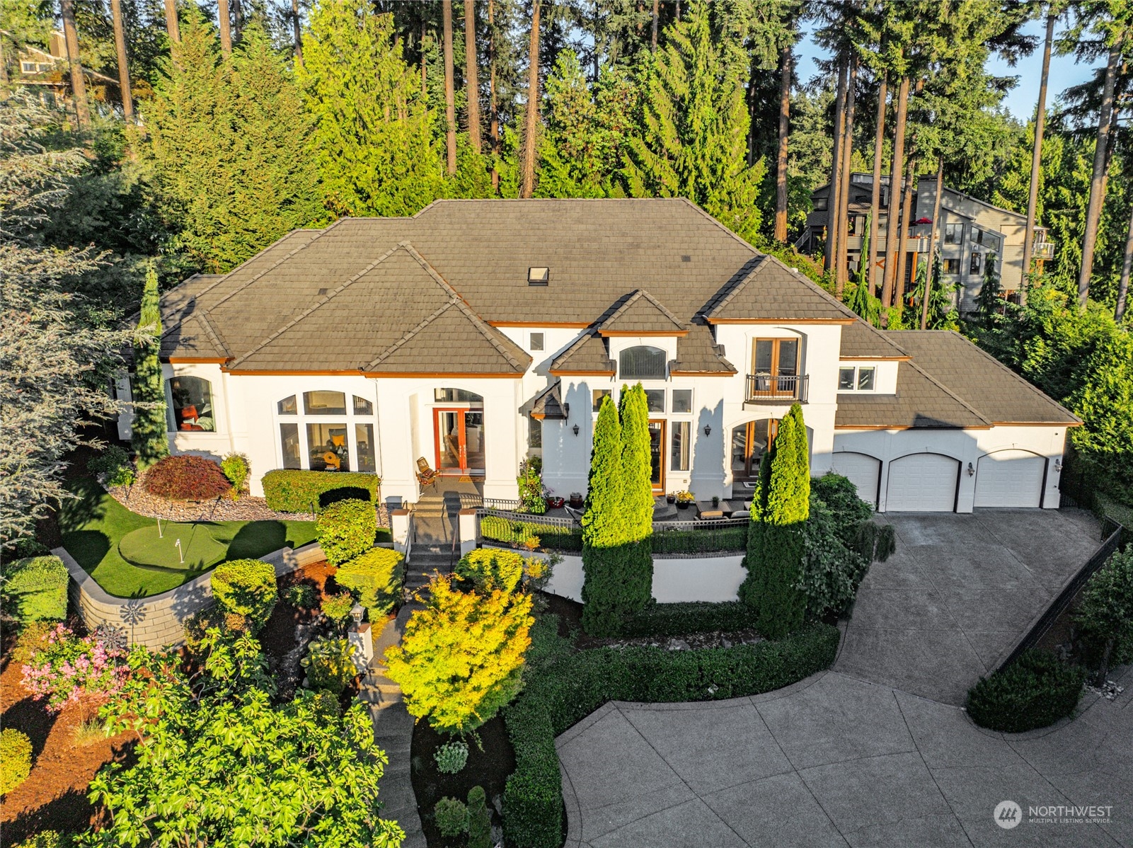 205th Ct, Sammamish, WA 98074