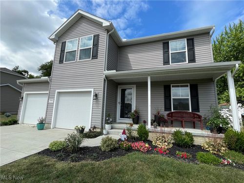 5993 Montauk Pt, Vermilion, OH, 44089-3822 | Card Image