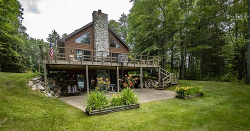 123 E Stager Lake Dr, Crystal Falls, MI, 49920-9579 | Card Image