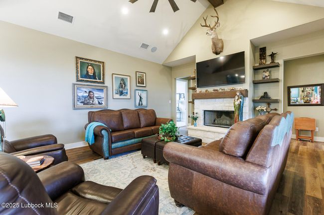 6611 Tiger Rd, House other with 3 bedrooms, 3 bathrooms and null parking in Ropesville TX | Image 24