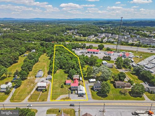 9038 Williamsport Pike, FALLING WATERS, WV, 25419-4912 | Card Image