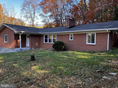 12127 Bohr Ct, GLEN ROCK, PA, 17327-8804 | Card Image