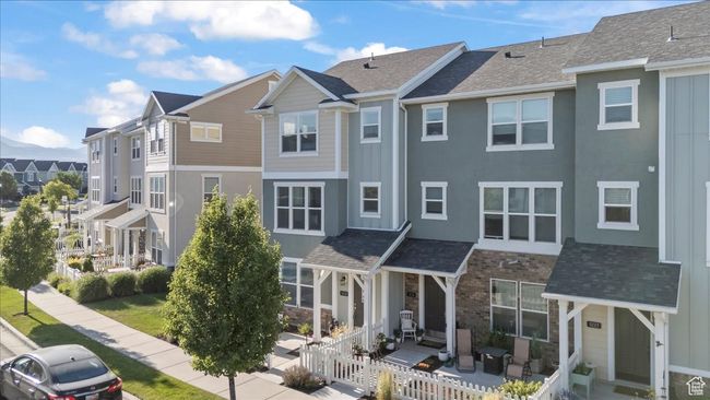 5233 Linley Ct, Townhouse with 4 bedrooms, 4 bathrooms and 3 parking in Herriman UT | Image 29