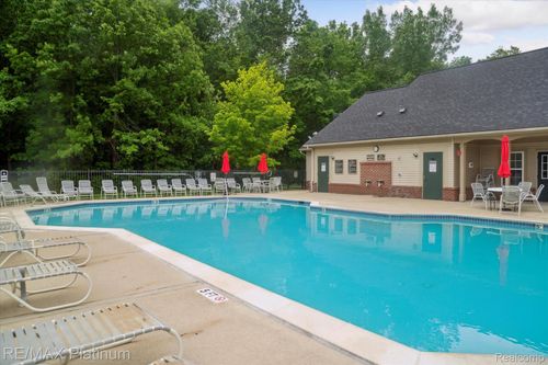 4300 Hampton Ridge Blvd, Howell, MI, 48843-5516 | Card Image