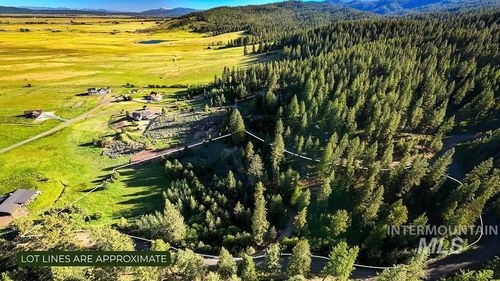 17 Hondo Ln, Donnelly, ID, 83615-1101 | Card Image