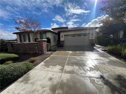 28275 Coral Dune Dr, Menifee, CA, 92584-0514 | Card Image