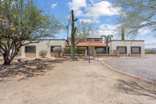 11071 N Paisano Ave, Tucson, AZ, 85742-9724 | Card Image