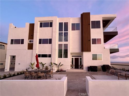 740 The Strand, Hermosa Beach, CA, 90254-4457 | Card Image