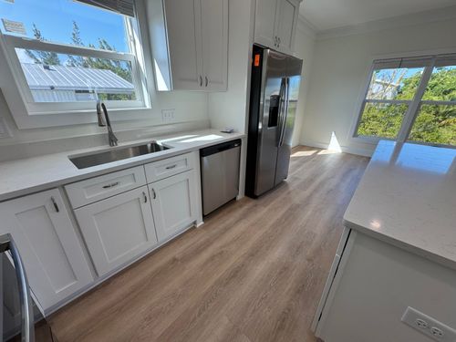 570 Blackbeard Rd, Little Torch Key, FL, 33042-5506 | Card Image