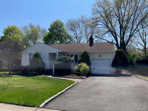 20 Gainsboro Ln, Syosset, NY, 11791-6225 | Card Image