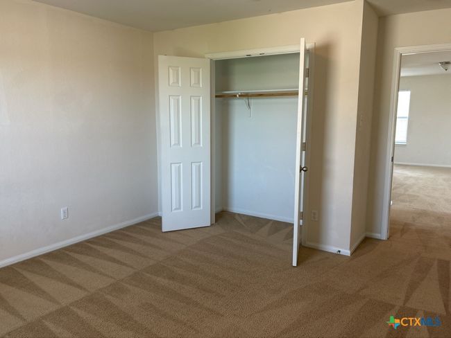 6504 Griffith Loop, House other with 3 bedrooms, 3 bathrooms and null parking in Killeen TX | Image 12