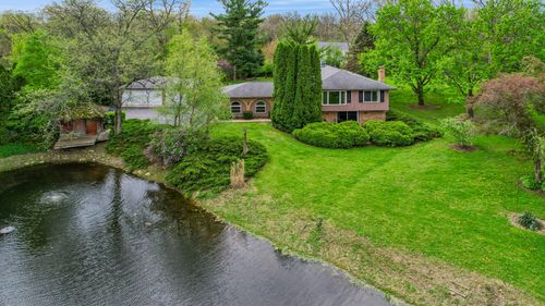 1N451 Indian Knoll Rd, West Chicago, IL, 60185-2463 | Card Image