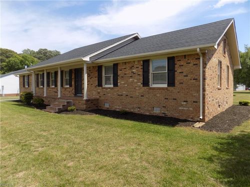 6 Peterson Ave, Smithfield, VA, 23430-1526 | Card Image
