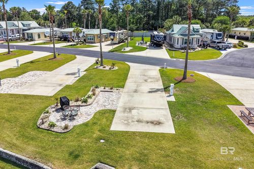 12118 Gateway Dr, Elberta, AL, 36530-4402 | Card Image