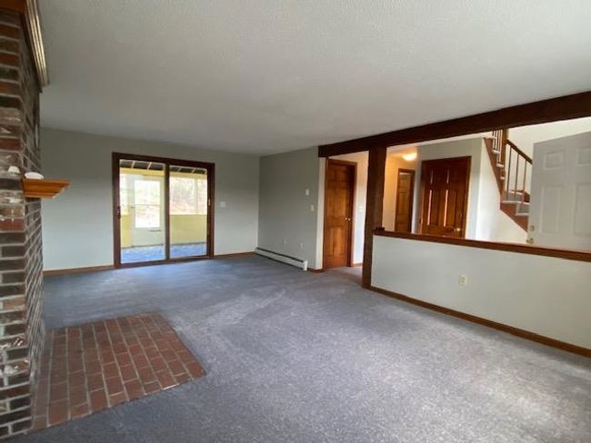 UNIT-4 - 439 N River Rd, Condo with 3 bedrooms, 2 bathrooms and null parking in Milford NH | Image 11