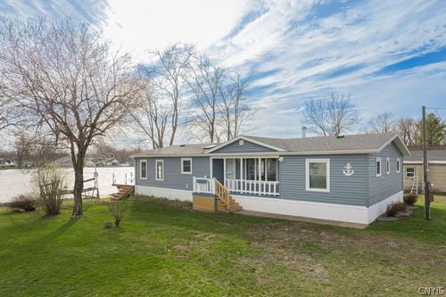 61 N River Dr, Central Square, NY, 13036-2171 | Card Image