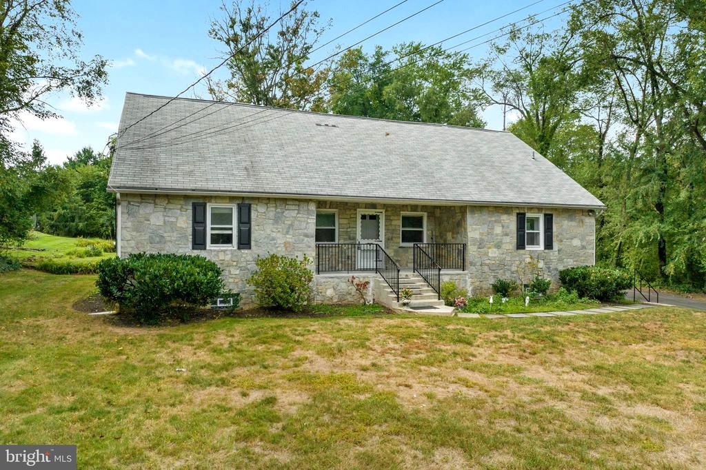 Sumneytown Pike, Lansdale, PA 19446