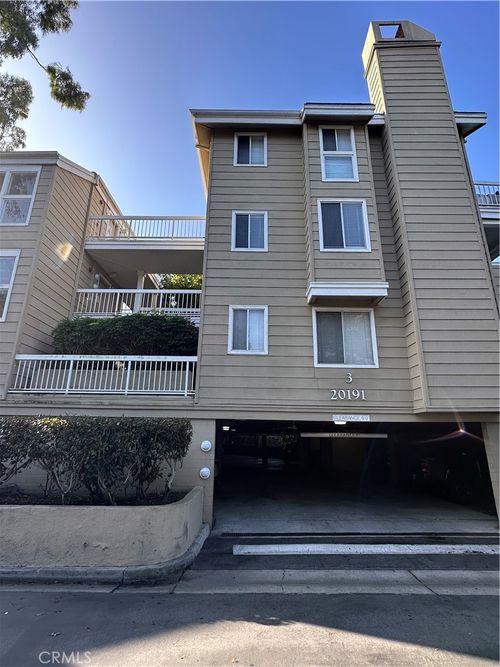 apt-214-20191 Cape Coral Ln, Huntington Beach, CA, 92646-8575 | Card Image
