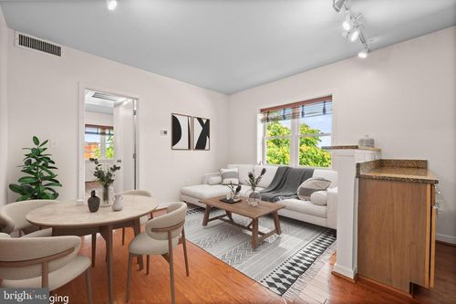 apt-450-3534 10th St Nw, WASHINGTON, DC, 20010-1464 | Card Image