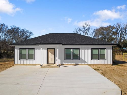 807 E Brown St, Hearne, TX, 77859-3172 | Card Image