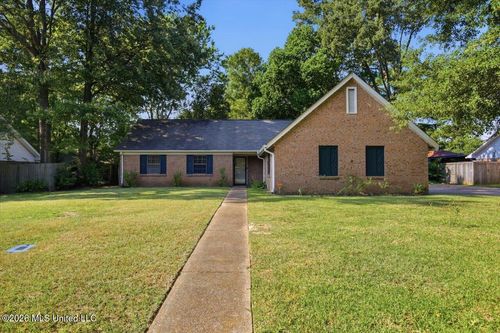 131 Cypress Dr, Madison, MS, 39110-8945 | Card Image