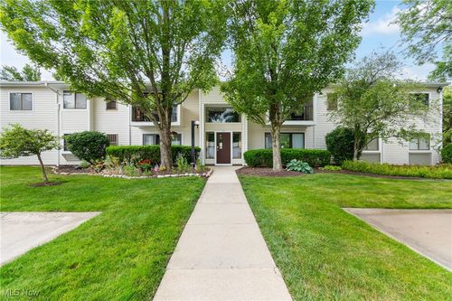 apt-h11-2935 N Bay Dr, Westlake, OH, 44145-4458 | Card Image