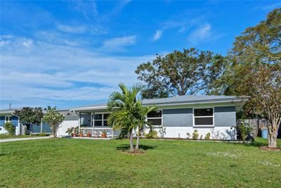 2652 Woodring Drive, House other with 3 bedrooms, 2 bathrooms and null parking in CLEARWATER FL | Image 2