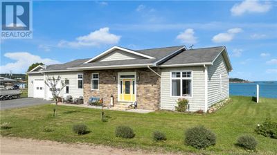 7 Long Beach Lane, House other with 3 bedrooms, 2 bathrooms and null parking in Dipper Harbour NB | Image 1