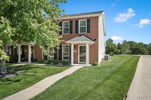 324 Savannah Terrace Dr, Wentzville, MO, 63385-3787 | Card Image