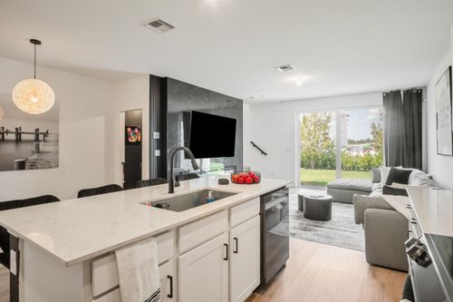 852 Se Grovebush Ln, Port St Lucie, FL, 34984-6691 | Card Image