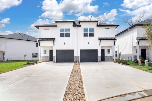 1993 Longmire Villas Ct, Conroe, TX, 77304-3827 | Card Image