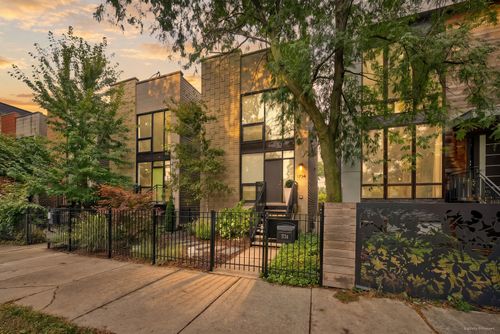 1734 N Humboldt Blvd, Chicago, IL, 60647-5002 | Card Image