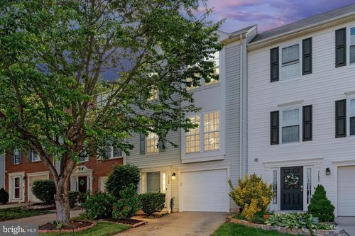 7104 Wheeling Way, GAINESVILLE, VA, 20155-4884 | Card Image