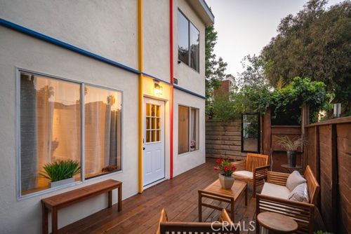 1228 Cabrillo Ave, Venice, CA, 90291-3704 | Card Image