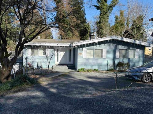 13833 114 Ave, Surrey, BC, V3R2L8 | Card Image