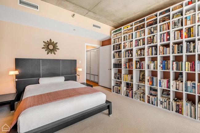 APT-503 - 201 W Grand Ave, Condo with 2 bedrooms, 2 bathrooms and 1 parking in CHICAGO IL | Image 12