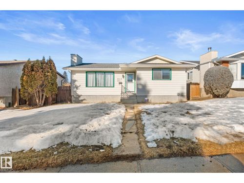 3812 26 Ave Nw, Edmonton, AB, T6L4G5 | Card Image