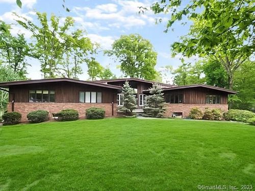 950 Rock Rimmon Rd, Stamford, CT, 06903-1220 | Card Image