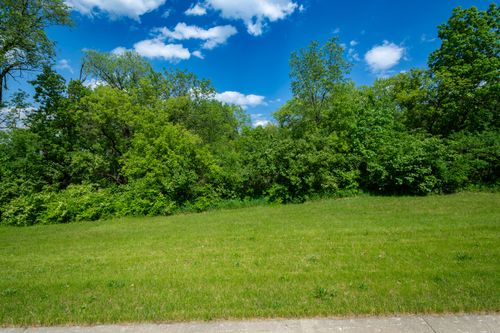 7373 English Oak Ln, Spring Grove, IL, 60081-7917 | Card Image