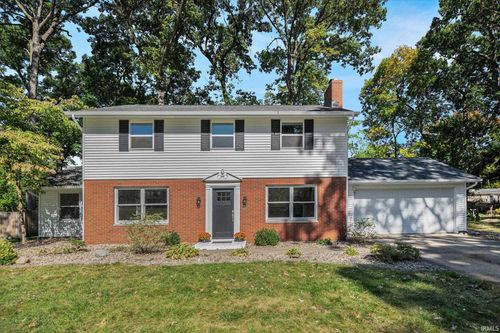 18225 Amberly Ln, South Bend, IN, 46637-4405 | Card Image